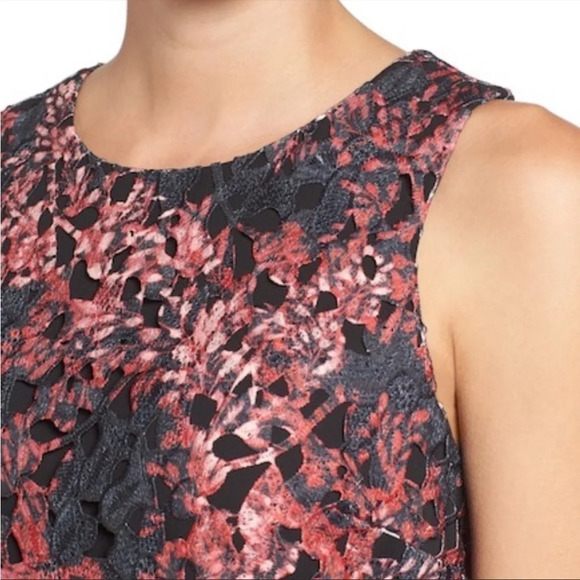 ✨VINCE CAMUTO Embroidered Lace Overlay Mini Dress - Picture 2 of 11